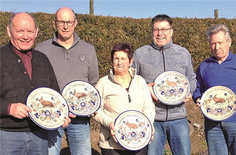 Die Clubmeister: Hans Weber (v.li.n.re.), Hans-Peter Klöckner, Antonia Klöckner, Markus Tiede und Robert Weinand. privat