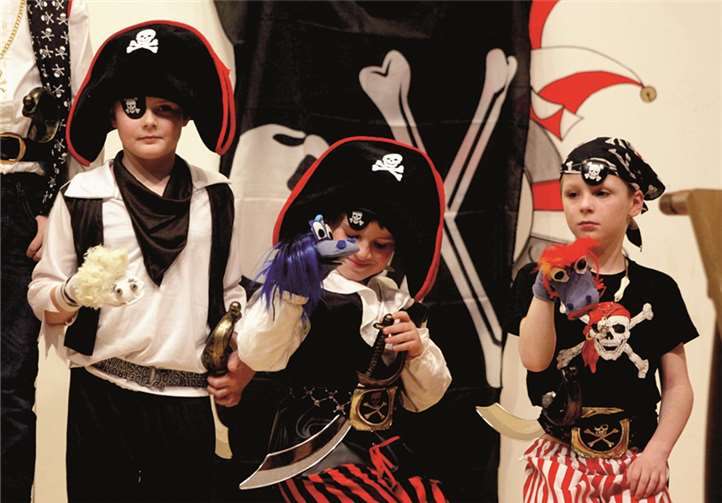 Die "Cool Boys" als Piraten.