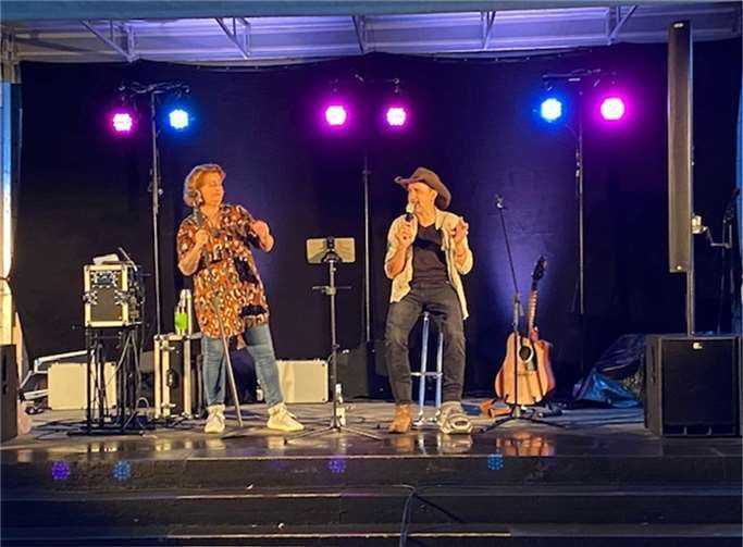 Die Country-Musik sorgte bei den Besuchern für ein Land- und Farmleben-Gefühl.  Foto: privat