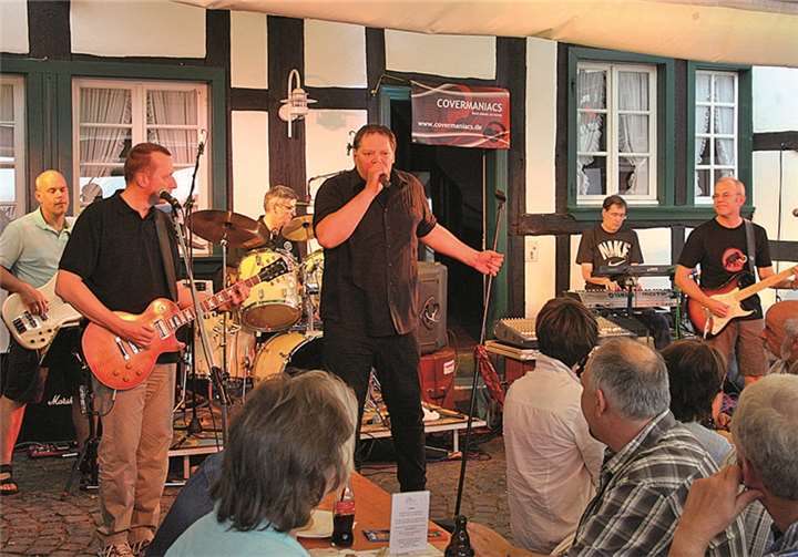 Die Covermaniacs werden den Himmeroder Hof wieder zum Beben bringen.privat