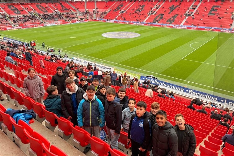 Die D 1 in der Bay Arena