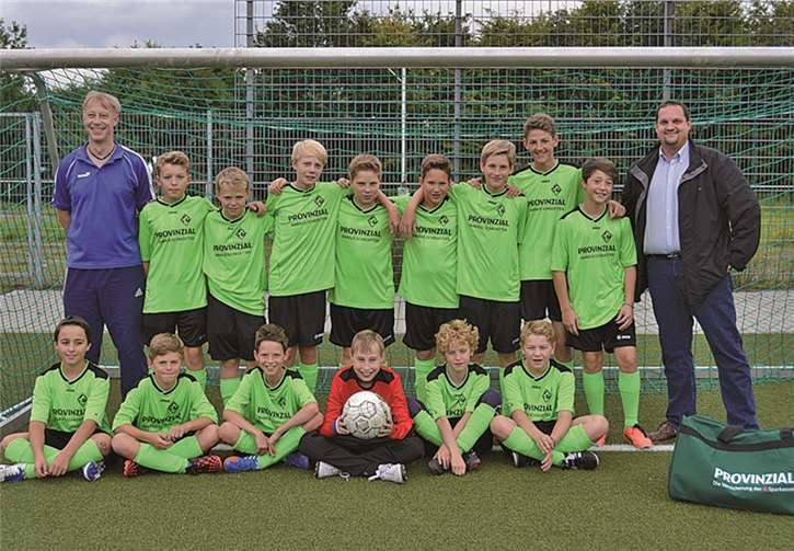 Die D-Jugend in ihren neuen Trikots. Privat