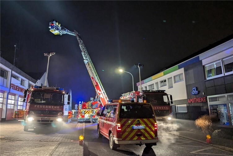 Die DLAK 23/12 ist insgesamt 23 Meter lang und überragt damit das alte Modell aus dem Jahr 1998 um fünf Meter. Fotos: VG Maifeld