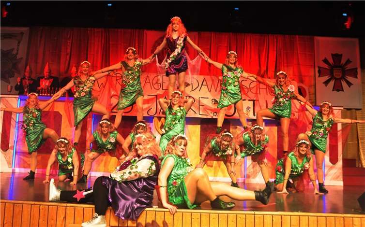 Die Damen der Kfd Ettringen begeisterten wieder das Publikum.