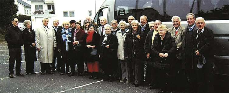 Die Damen und Herren tauschten viele schöne Erinnerungen aus.privat