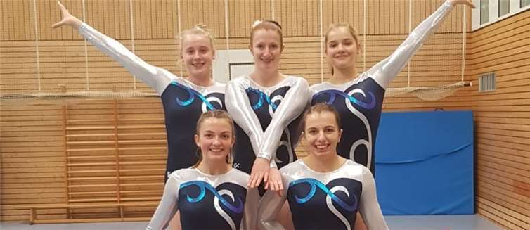 Die Damen vom TV Cochem (v.l.) konnten mit Unterstützung auch beim Mannschaftswettbewerb des TVM punkten: hintere Reihe: Merle Loosen (VFL Traben-Trarbach), Sophie Hofmann, Johanna Brödner (TV Morbach); vorne: Romy Wagner (TV Morbach), Annika Hofmann. Foto: TV Cochem