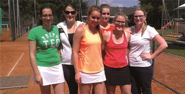 Die Damenmannschaft mit (von links) Johanna Engel, Pia Gohsen, Svenja Jansen, Julia Walther, Nicole Kurpiela und Katharina Arnhold.privat