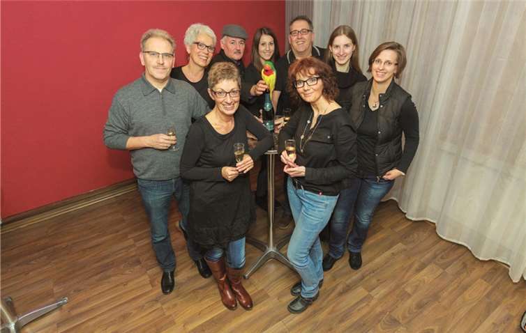 Die Darsteller des Bremmer Knubbetheaters.Privat