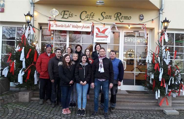 Die Dekorationen an der Eisdiele sind zur Ehren von Prinzessin Soraia I angebracht worden. Privat