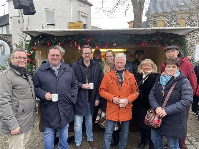 Die Delegation der CDU Maifeld auf dem Ochtendunger Weihnachtsmarkt. Foto: privat