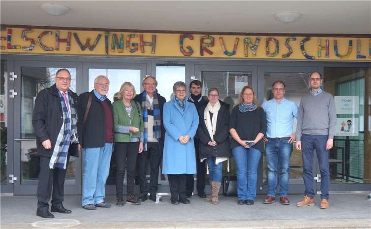 Die Delegation der FDP verschaffte sich einen umfassenden Einblick in die Arbeitsweise und die notwendigen Investitionen zum Erhalt der Schule. Foto: privat
