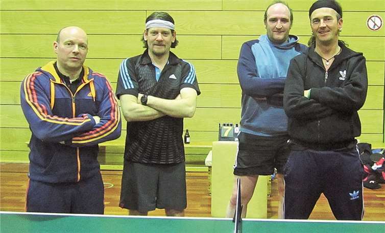 Die Dieblicher Tischtennismannschaft als Meister und Aufsteiger in der Saison 2013/14; v.l. Peter Mohnen, Tobias Dany, Volker Boche und Armin Schmitt.privat