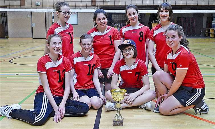 Die Dieblicher Turniersiegerinnen (hinten v.l.): Sabine Wolfermann, Susanna Jung, Zoe Rommel, Susanne Reif; (vorne v.l.): Andrea Wolfermann, Sophie Becherer, Marie Eberz, Sarah Künster. privat