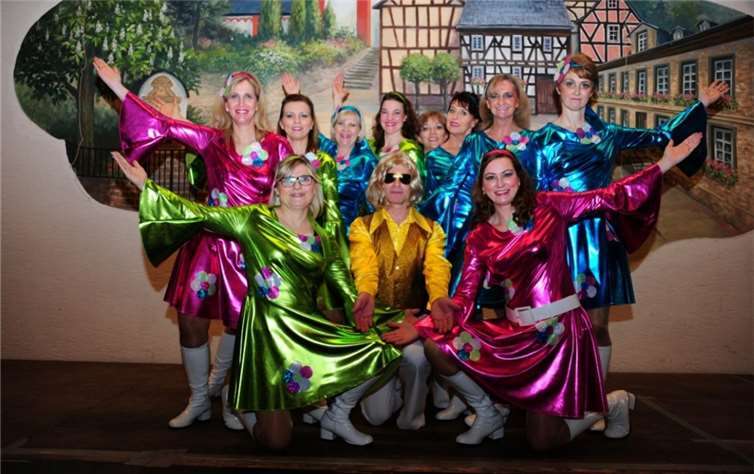 Die Dooleys in ihrem farbenprächtigen Outfit. Foto: -FA-