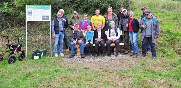 Die Dorfgemeinschaft Wüscheid freut sich über das abgeschlossene Projekt. Foto: Dorfgemeinschaft Wüscheid
