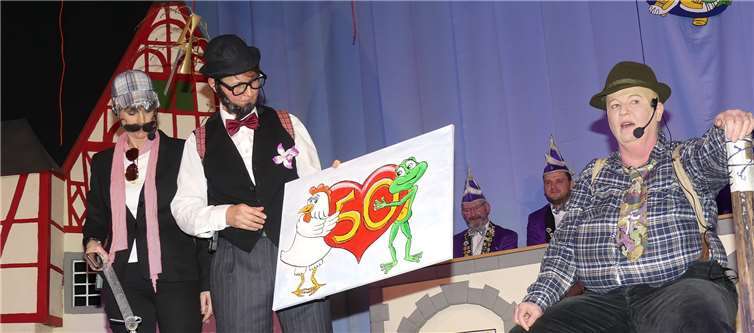 „Die Drei schuh wirra!“ Die Ulknudeln Elke Dax,Manuela Schneider und Rita Pearse-Danker plauderten aus dem Nähkästchen.