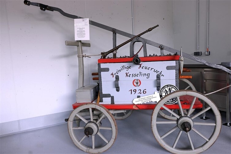 Feuerwehrgerätehaus in Kesseling eingeweiht – zum 100-jährigen Jubiläum der Freiwilligen Feuerwehr