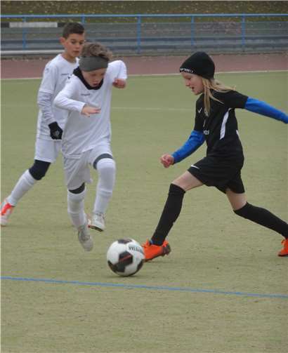 Die E 1-Junioren ließen ihren Gästen von der JSG Pellenz zu keiner Zeit im Spiel eine Siegchance. Hätten die Jungs von Stefan Krämer und Patrick Bach das ein oder andere Mal besser abgespielt, so wären leicht noch mehr Treffer als da halbe Dutzend durch Tamino Jacobs (3), Leon Ebert (2) und Nils Köllner möglich gewesen.Privat