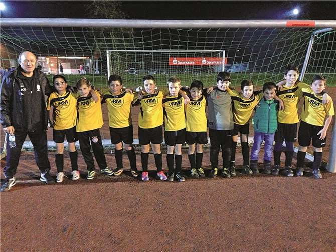 Die E I-Jugend nach dem Spiel gegen die JSG Remagen. privat