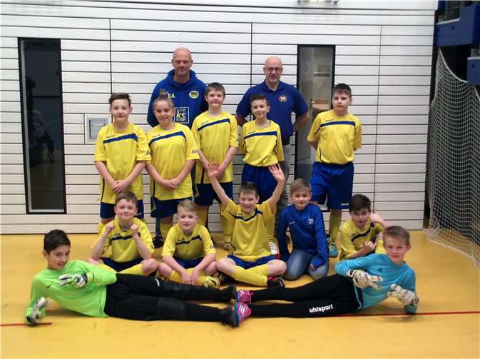 Die E-Jugend der TSG Irlich bei ihrem letzten Hallenturnier in diesem Winter. privat