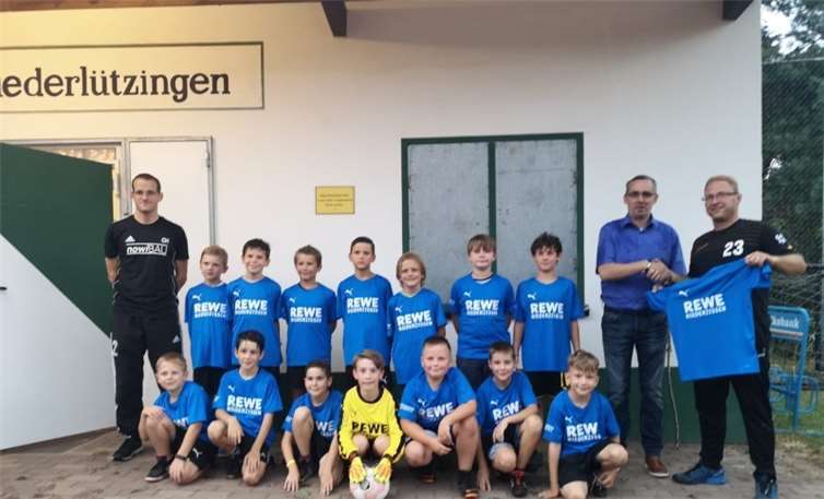 Die E-Jugend erhielt einen neuen Trikotsatz. Foto: privat