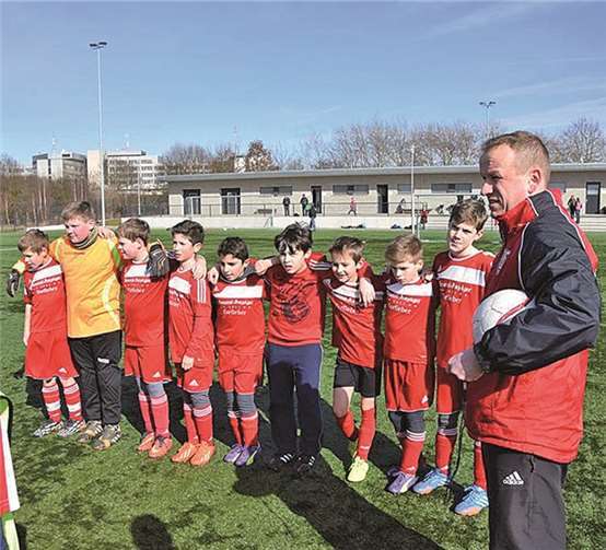 Die E-Junioren haben noch viel vor und halten fest zusammen.privat