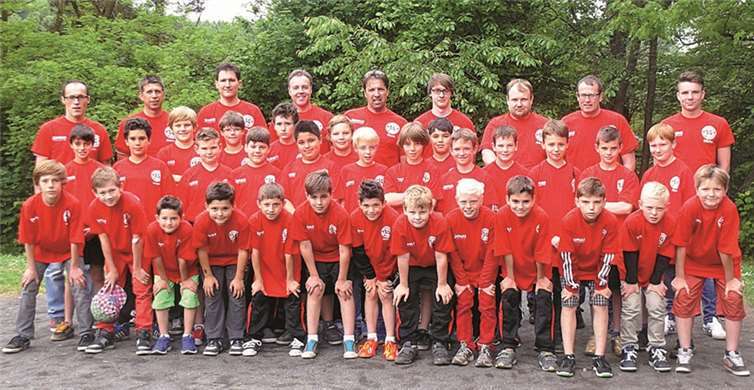 Die E1- und E2-Jugend der SG Ahrweiler/Bad Neuenahr gingen gemeinsam auf Mannschaftstour nach Daun. privat