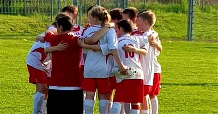 Die E2-Jugend des Ahrweiler BC hat als Team gespielt und gewonnen. privat