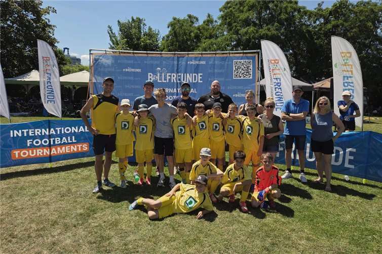 Die E2 nach der Siegerehrung beim Pfalz-Cup. Foto: GSG