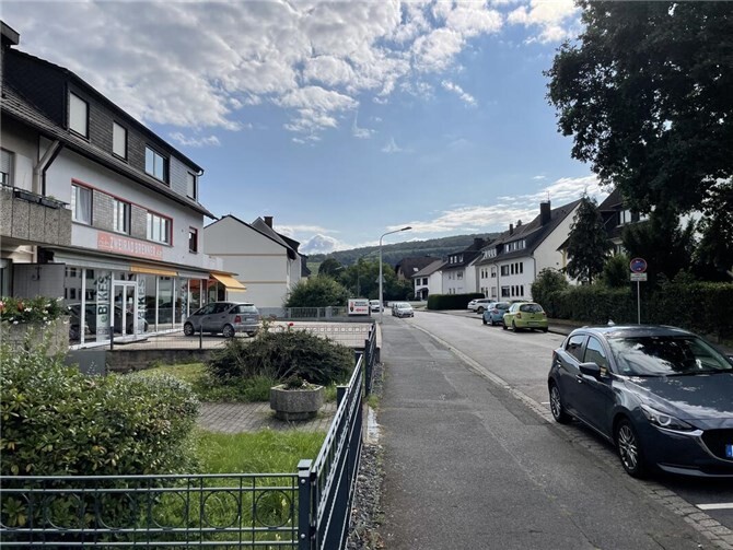 Die Ehlinger Straße in Heimersheim.  Foto: ROB