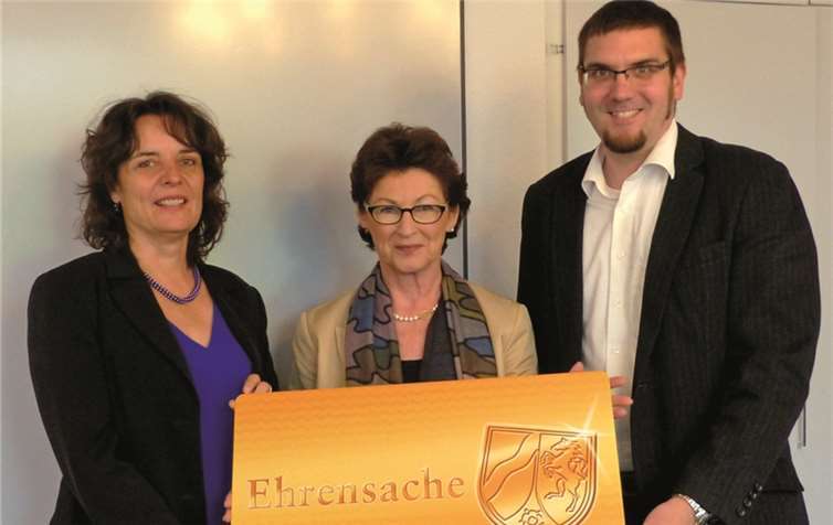 Die Ehrenamtskarte stellten vor Andrea Hankeln, Renate Offergeld und Jens Forstner. wm