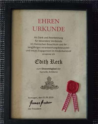 Die Ehrenurkunde für Edith Reck.Foto: privat