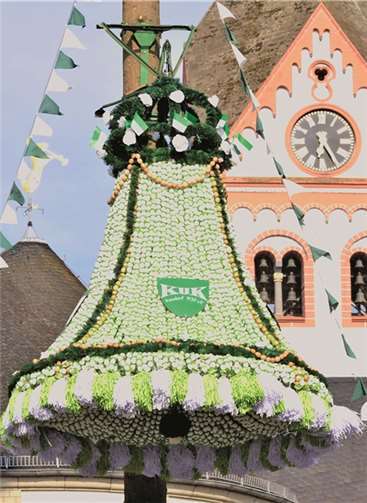 Die Eierkrone der Bendorfer KuK ist die größte der Welt, denn sie besteht aus 25000 Eiern.