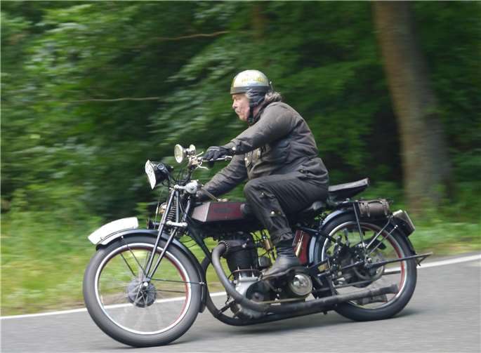 „Die Eifel mit ihren kleinen, verwinkelten Sträßchen ist ein ideales Terrain für eine solche Ausfahrt“, so Chef-Organisator Josef Werhahn. privat