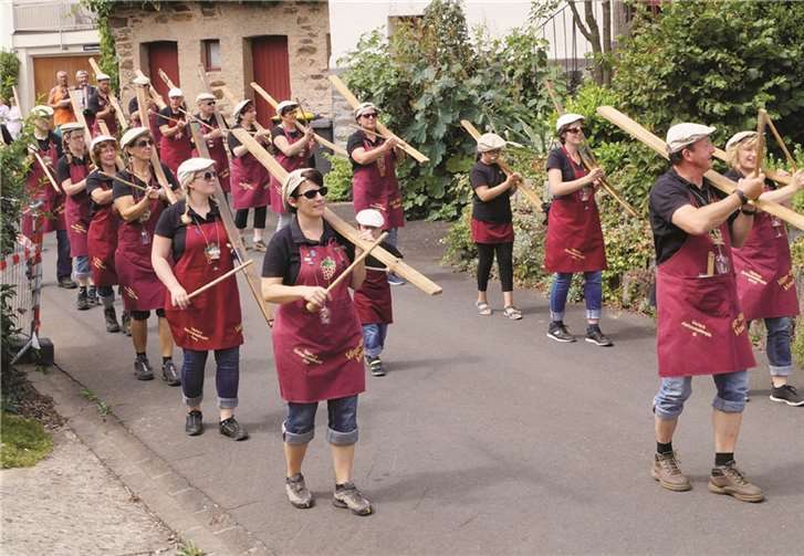 Die „Eijefaasdouédängela“ aus Ediger-Eller sind optisch und akustisch ein echter Hingucker.