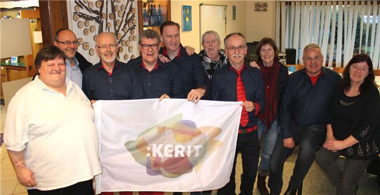 Die Einrichtung :KERIT in der Kreisstadt freute sich über die Spende von 1.872 Euro, die beim Uferlichterkonzert der Gruppe Rondo Vocal gesammelt wurde.Foto: DU