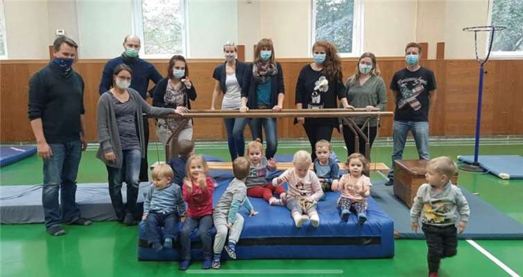 Die Eltern-Kind-Turngruppe.Foto: privat
