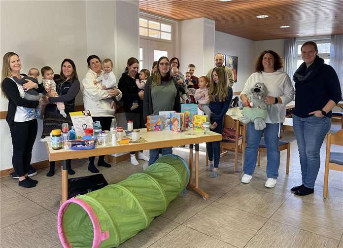 Die Eltern konnten sich zur Zahngesundheit von Kleinkindern austauschen.  Foto: Christa Fröhlich