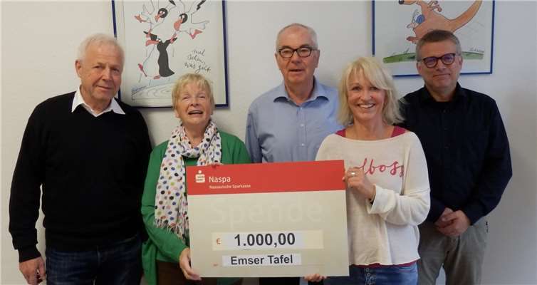 Die Emser Tafel kann sich über eine Spende von 1.000 Euro für ihre sozialen Aktivitäten in der Stadt Bad Ems freuen (v.l.n.r. Günter Wittler, Anny Neusen, Wilhelm Augst, Marion Moll, Burkhard Struth). Foto: privat