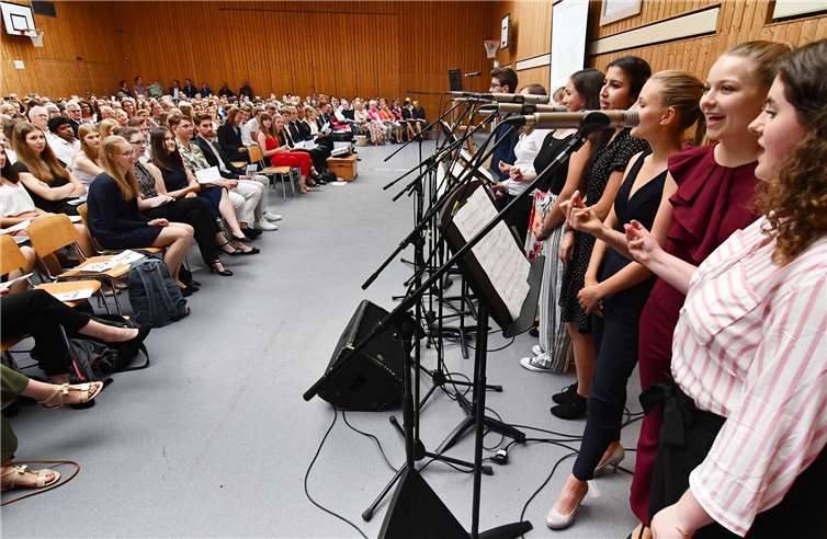Die Entlassfeier wurde musikalisch umrahmt. Foto: RASCH