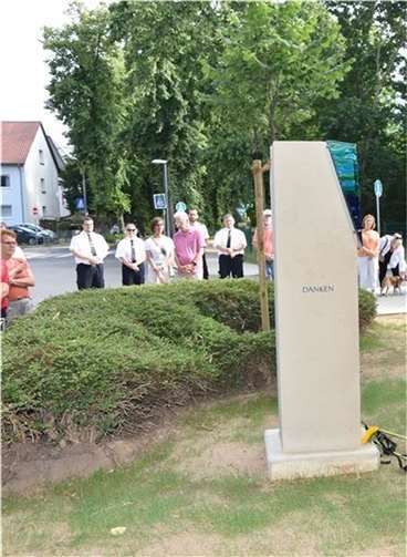 Die Erinnerungsstele in Rheinbach bei ihrer Errichtung im Juli 2023.  Foto: Archiv Eich