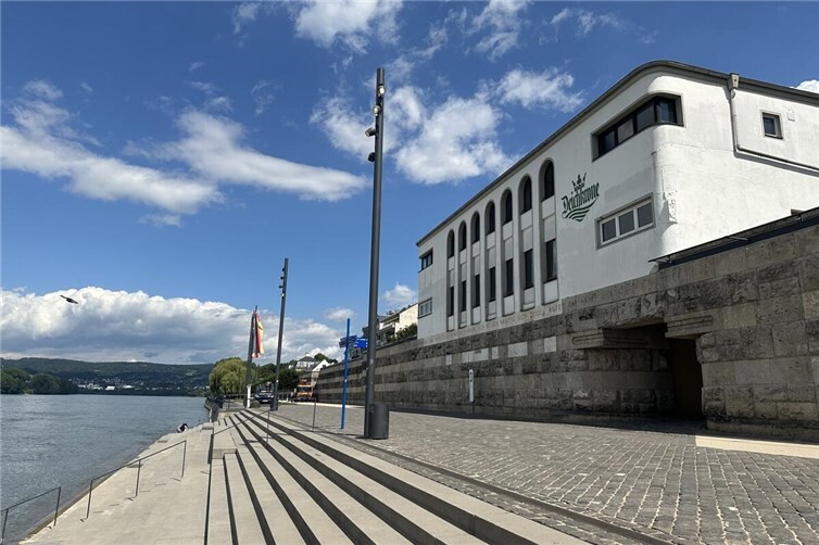 Die Erlebniswelt entsteht an einem der prägendsten Orte Neuwieds – dem fast 100 Jahre alten Baudenkmal, das wie kaum ein anderer Standort für den Hochwasserschutz der Stadt steht.Foto: Stadt Neuwied
