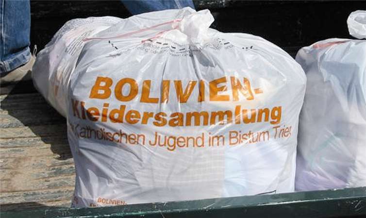 Die Erlöse der Bolivienkleidersammlung sichern die finanzielle Unterstützung der Partnerorganisationen.privat