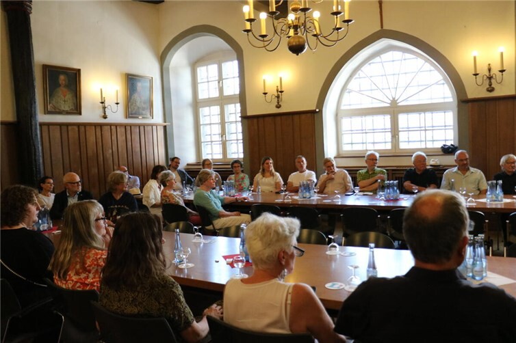 Die Ernennung im Historischen Rathaus markierte den offiziellen Start des neuen Linzer Kulturformats „StadtStrünzer“.