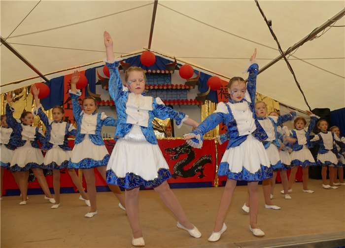 Die Ernscher Tanzmäuse zeigten bei ihrem Auftritt einen gelungenen Gardetanz der flotten Art.TE