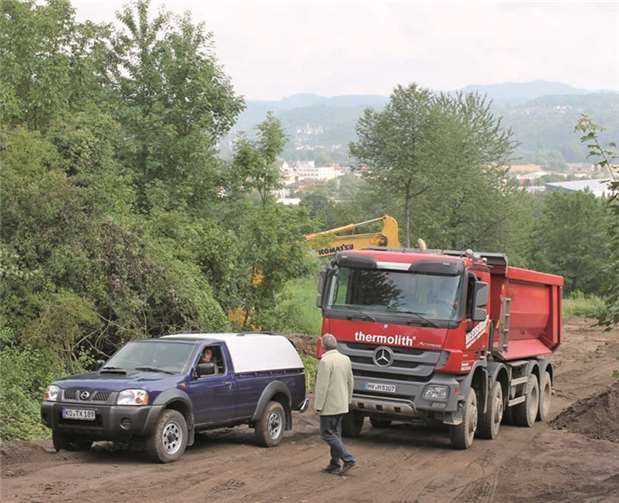 Die Erschließung erfolgt über den Assessorenweg.