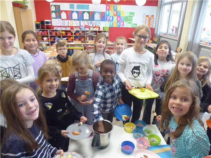 Die Erst- bis Drittklässler der Grundschule Pfarrer-Bechtel Mendig nahmen am bundesweiten Vorlesetag mit 19 Leseprojekten und einem Kreativangebot teil.  Fotos: privat