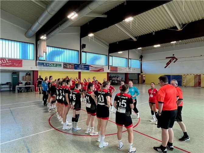 Die Erste Damenmannschaft des TV Engers trat gegen den amtierenden Rheinlandmeister TV Welling an.  Foto: TV Engers