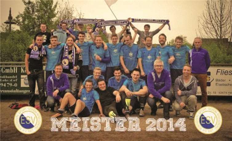 Die Erste Mannschaft des ESV. privat