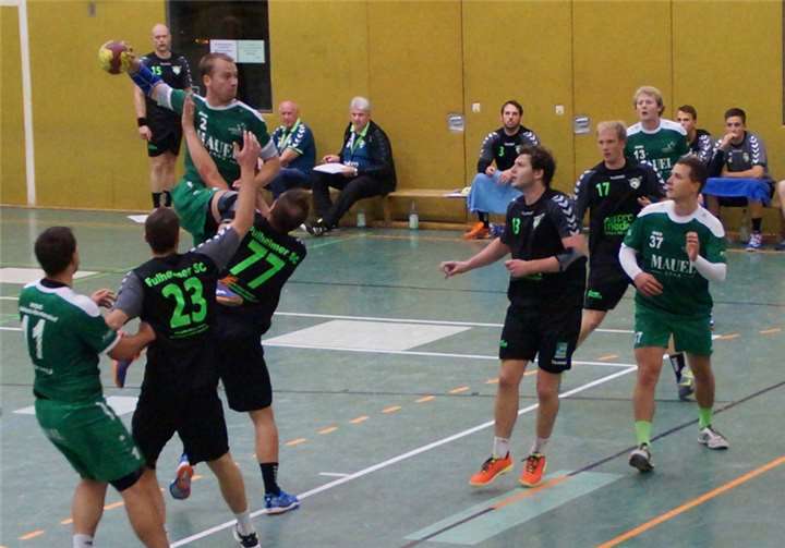 Die Erste Mannschaft fand gegen den Pulheimer SC nicht richtig ins Spiel. privat